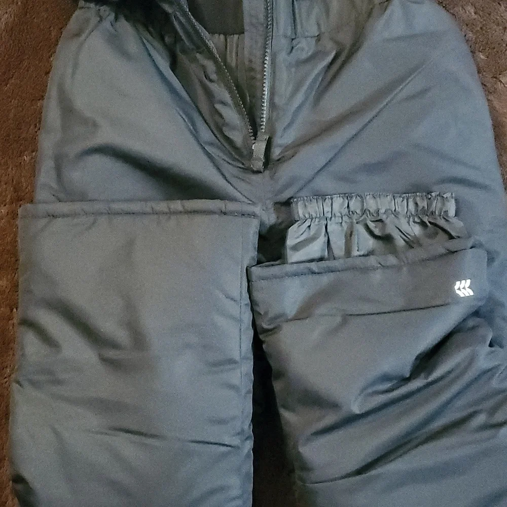 All in Motion Snow Pants Overalls - Picture 5 of 5
